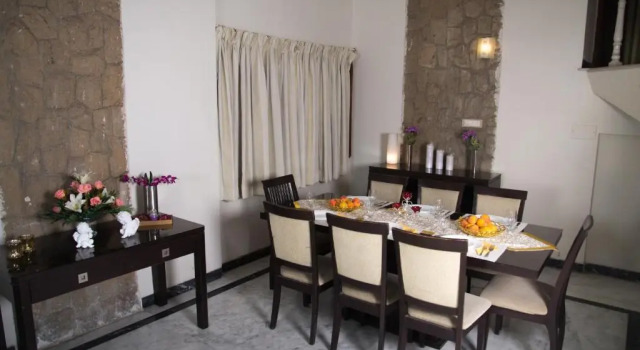 Апартаменты Hermitage Suites Koregaon Park