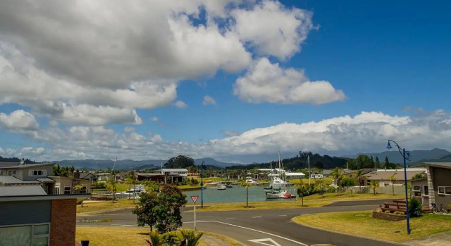 Tattletails Rest - Whitianga Holiday House, Rezerwuj Hotel Hotele w Auckland Region z parkingiem, Parking