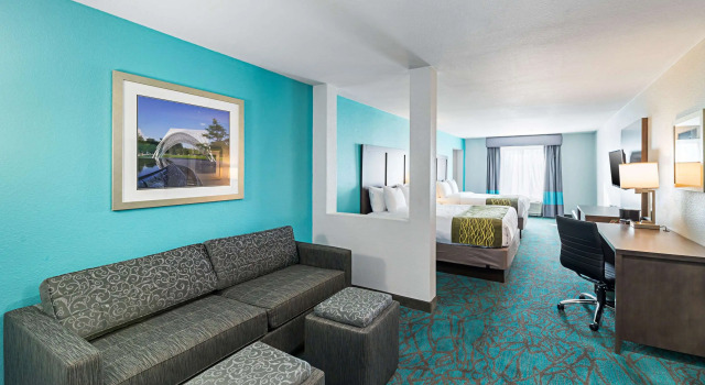 Четырёхместный люкс Comfort Inn & Suites Oklahoma City near Bricktown