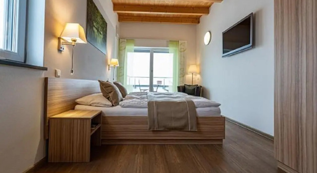 Двухместный номер Standard с балконом Hotel Fränkischer Hof
