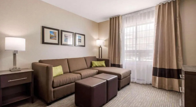 Номер Standard Comfort Inn & Suites Red Deer - Highway 11