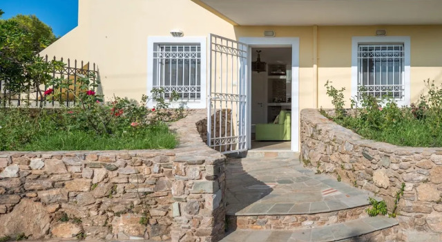 Вилла с 3 комнатами Villa Adamite