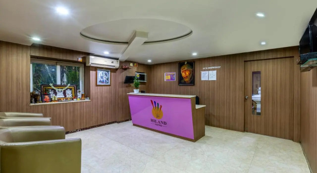 Smile Stay Hiland Suites, Забронировать Отель Отели штата Карнатаки 3 звезды, 3*
