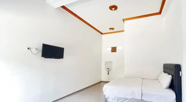 Elma Guesthouse YIA KulonProgo Yogyakarta Mitra RedDoorz, Book Hotel Temon Yogyakarta Province