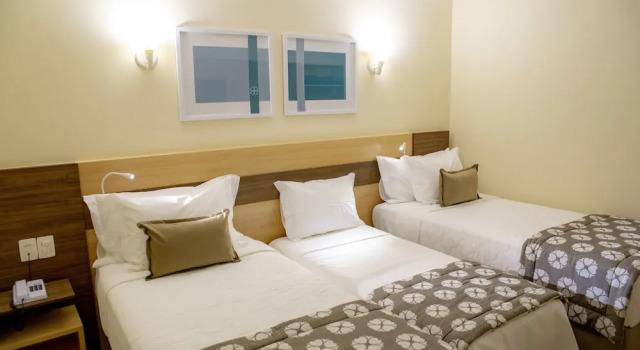 Трёхместные апартаменты Classic House Inn Hotel - Anashopping