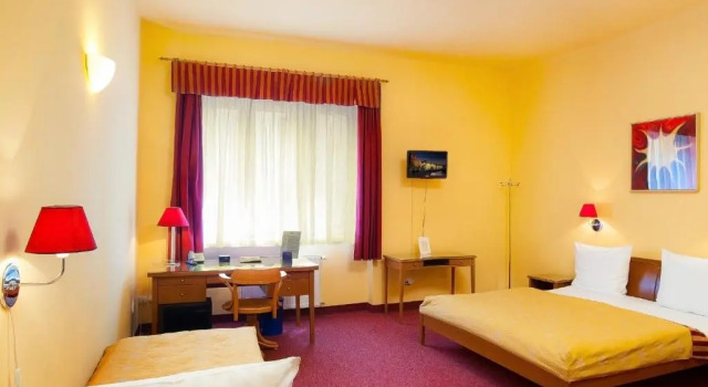 Camera tripla Standard Cloister Inn Hotel