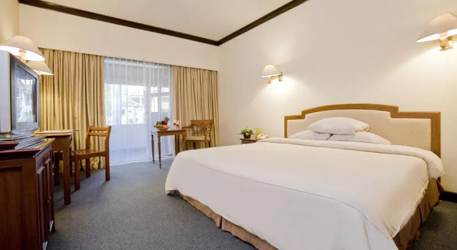 Номер Luxury Grand Legi Hotel Mataram