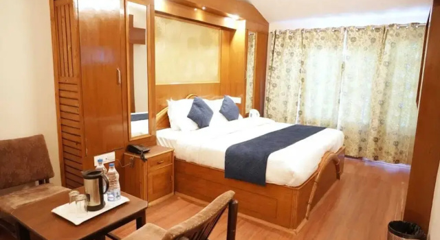 Hotel Woodpark, Забронировать Отель Отели штата Химачал-Прадеш с завтраком, Завтраки