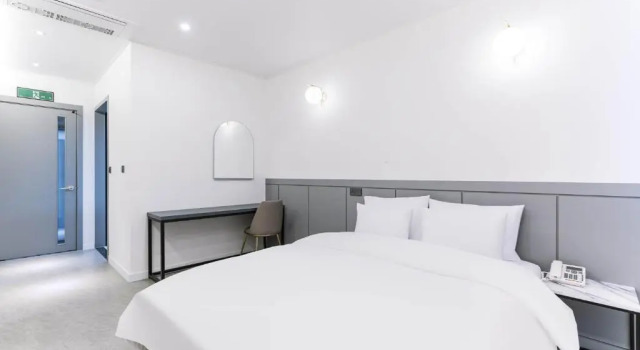 Полулюкс Rich stay hotel