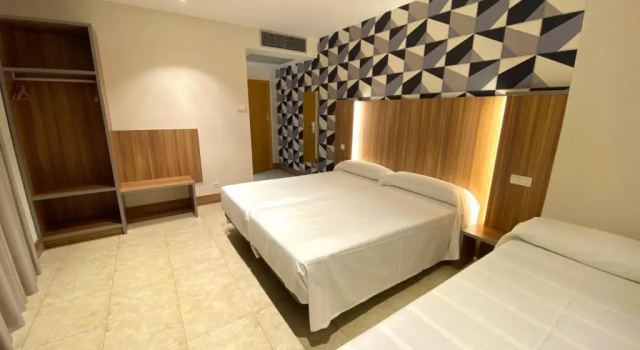 Трёхместный номер Standard Hotel Camino Real