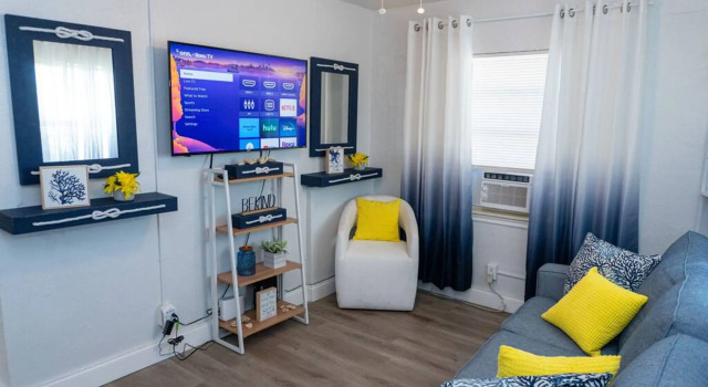 Beachside Bliss Cozy 2 BD Retreat Pompano Beach, Rezerwuj Hotel Hotele w Broward County z parkingiem, Parking