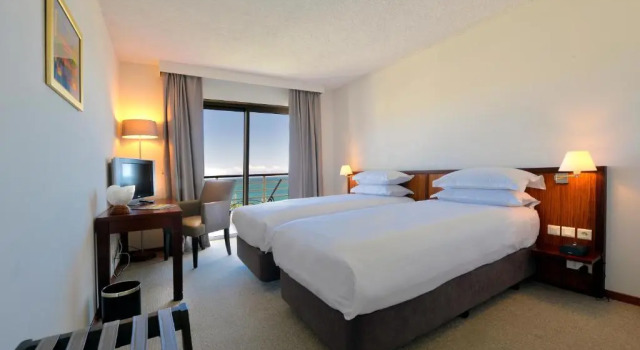 Апартаменты с 2 комнатами с видом на океан Hilton Noumea La Promenade Residences