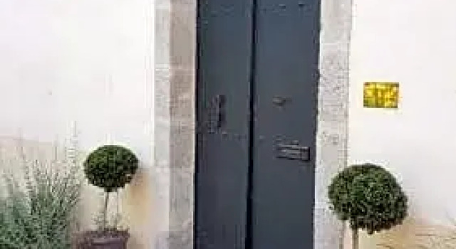Chambres d'hôtes Art et Remparts, Prenota Hotel La Reole 