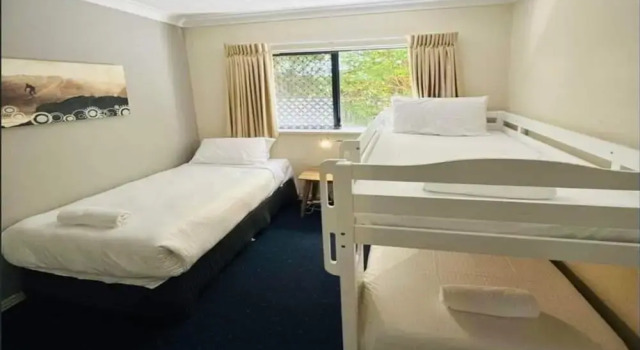 Апартаменты 2-bed Family Haven With Pools, BBQ & Playgrounds