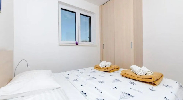 Apartments Dragica, Забронировать Апартаменты/квартира Водице Шибенско-Книнская жупания, рядом с Пляж Фрателли
