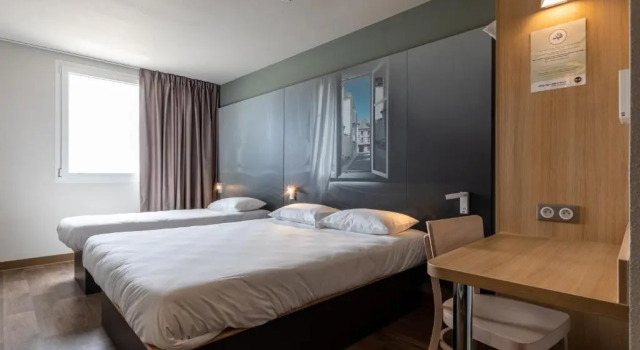 Трёхместный номер B&B HOTEL Troyes Magasins dusine