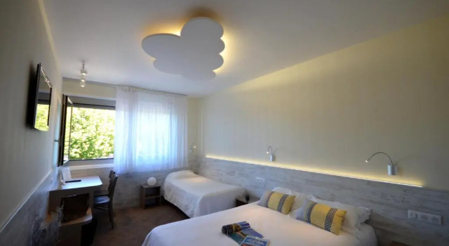 Номер Standard Hôtel Poste et Champanne