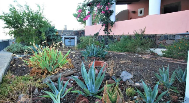 Casa I 10 Puleri - Ampio e fresco terrazzo panoramico, Book Hotel Hotels in Sicily with Parking, Parking