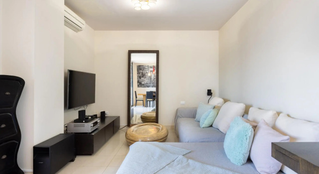 Home2Book Executive & Design Las Torres