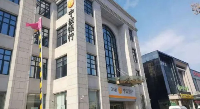 IU Hotel (Beijing Lize business district & Qilizhuang subway station)