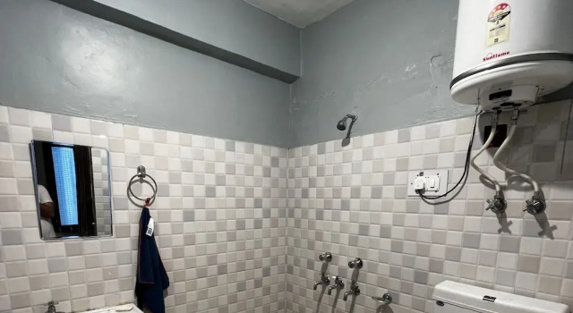 Четырёхместный семейный номер Standard с балконом и с красивым видом из окна Uday Homestay
