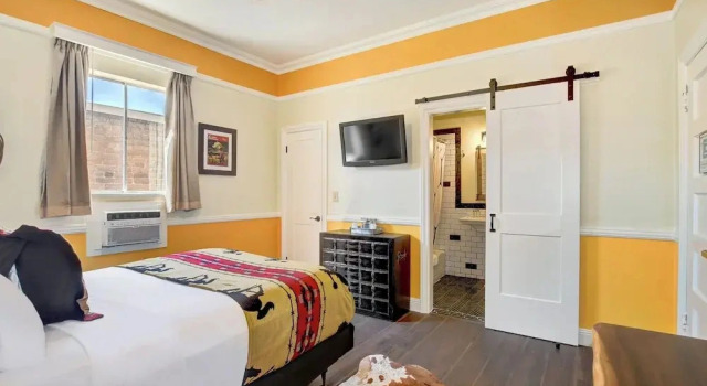 Family Quadruple Studio Suite St. Michael, BW Premier Collection Hotel
