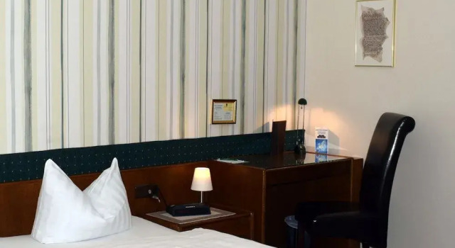 Hotel am Pferdezentrum, Забронировать Отель Фехта Oldenburger Muensterland