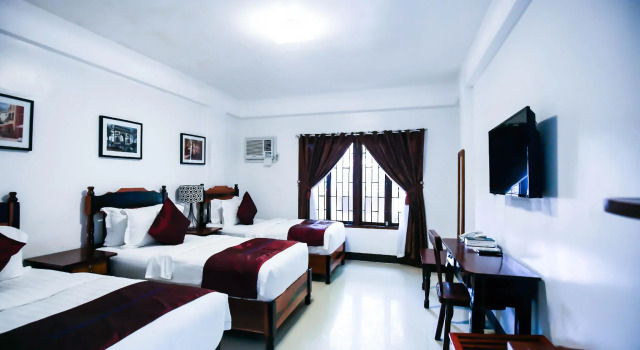 Трёхместный номер Standard Doublegem Beach Resort and Hotel