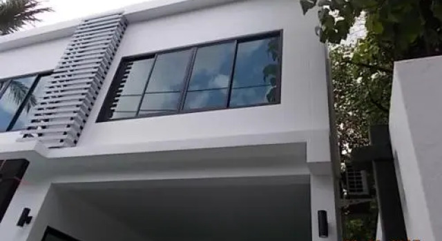 Kamala Beach House - 1 min walk to beach