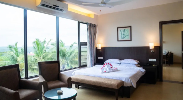 Люкс Premium Greenleaf The Resort & Spa, Ganpatipule