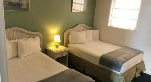Люкс Standard Gold Crest Motel
