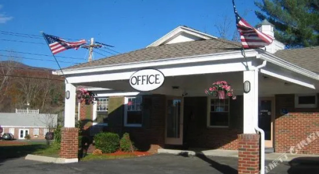 Howard Johnson Express Inn Williamstown, Rezerwuj Hotel Williamstown The Berkshires