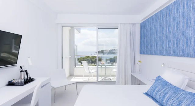 Номер Comfort с балконом и с частичным видом на море Reverence Mare Hotel