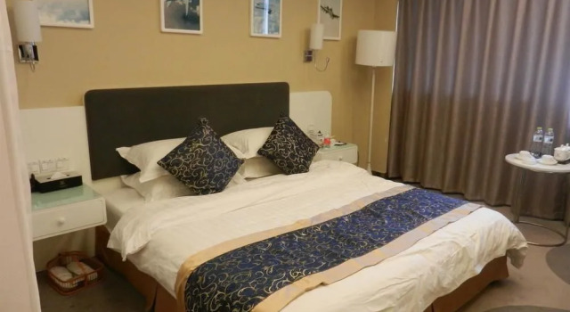 Plive Fly Aviation Theme Hotel, Book Hotel Hoteller i Tianning med parkering, Parkering