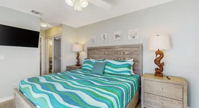 Коттедж Centrally Located Dog-friendly Home With Beach Gear & Patio - Snowbird-friendly