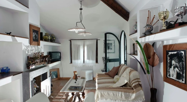 Beautiful Apartment in Beautiful Hamlet Attractive Decor and Communal Pool