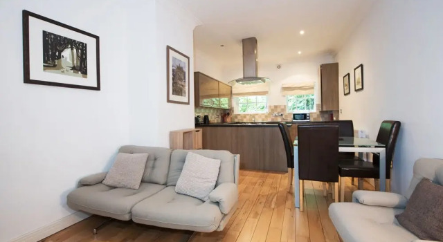 Апартаменты Apartment 4 The Grove