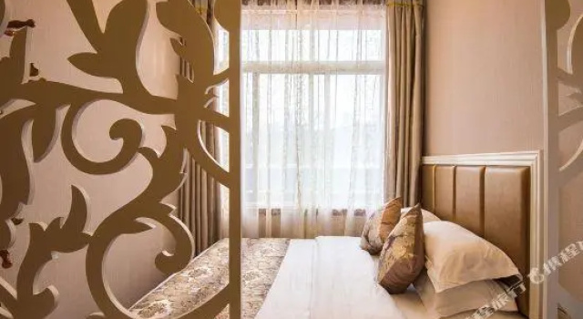 XueFu Hotel, Prenota Hotel Qiandongnan Cina