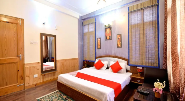 OYO 13267 Hillside Valley, Забронировать Отель Отели Манали с завтраком, Завтраки