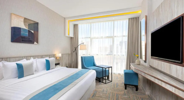 Полулюкс The Seasons Hotels