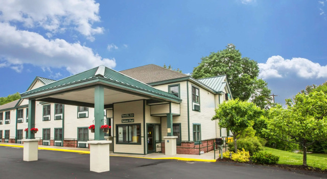 Northway Inn Queensbury - Lake George, Buchen Sie Gasthaus Lake George Adirondack Park