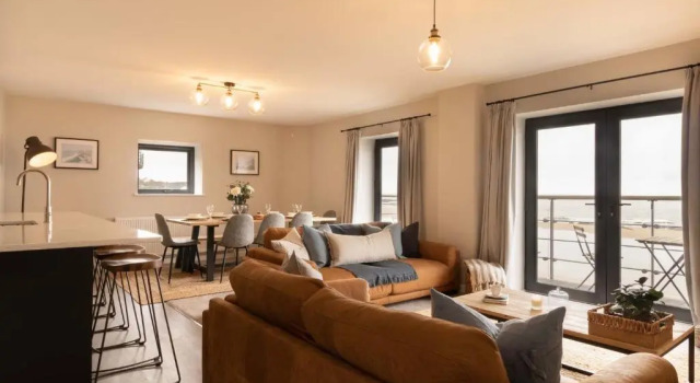 Четырёхместный номер Standard Дуплекс The Sands Sea Front Apartments