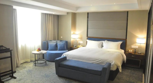 Двухместный номер Executive Zhongshan International Hotel