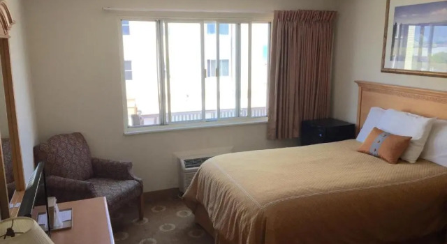 Четырёхместный номер Standard Safari Hotel Boardwalk