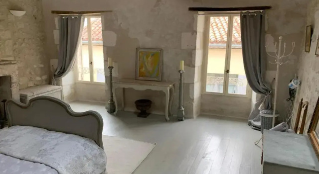 5 Rue Moignard, Забронировать Отель Обтер-сюр-Дронн Charente, рядом с Монолитная церковь Сен-Жан