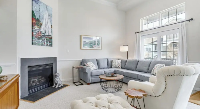 Shared Pool & Bay Access: Ocean View Retreat, Prenota Appartamento Ocean View Delaware