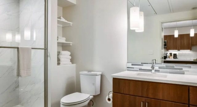 Апартаменты Luxury с 2 комнатами Bluebird Suites near Cleveland Clinic