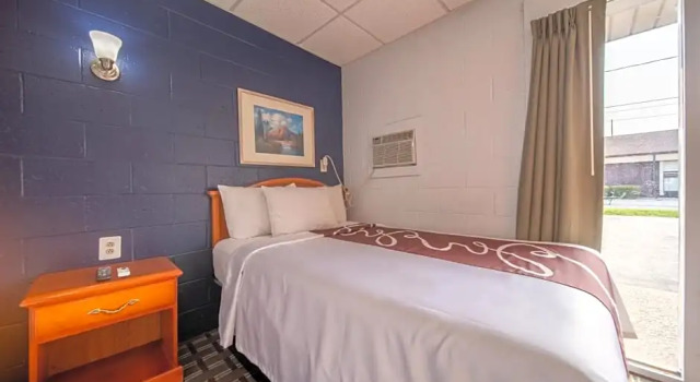 Standard Vierer Zimmer Sleep-ees Inn, Saginaw & Shields
