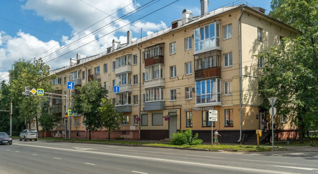 Пять Звёзд у Планетария