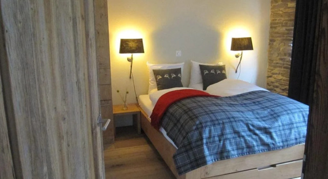 Chalet Timber Inn 4/5, Varaa Mökki Mökit kohteessa Valais, Mökki